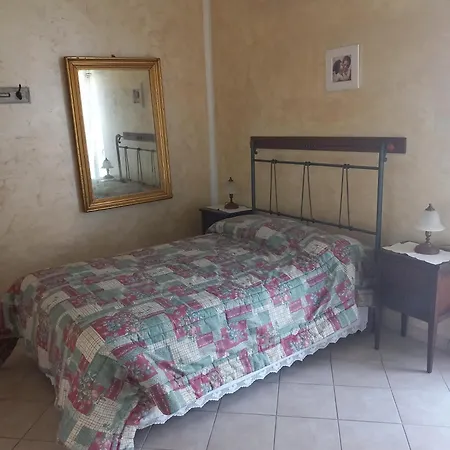 Ca'melia Sarzana
